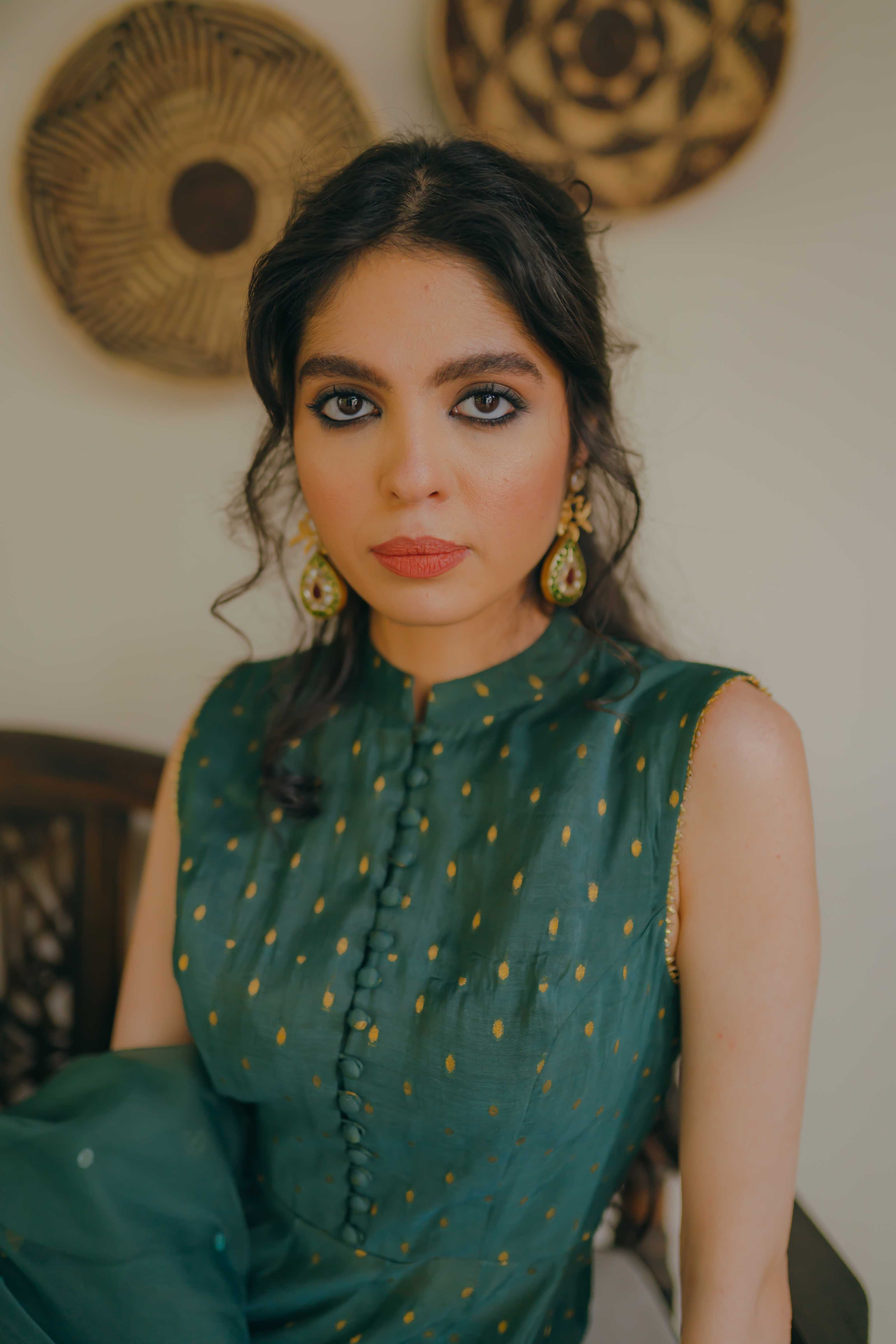 Green Peshwaz : Raskhshi
