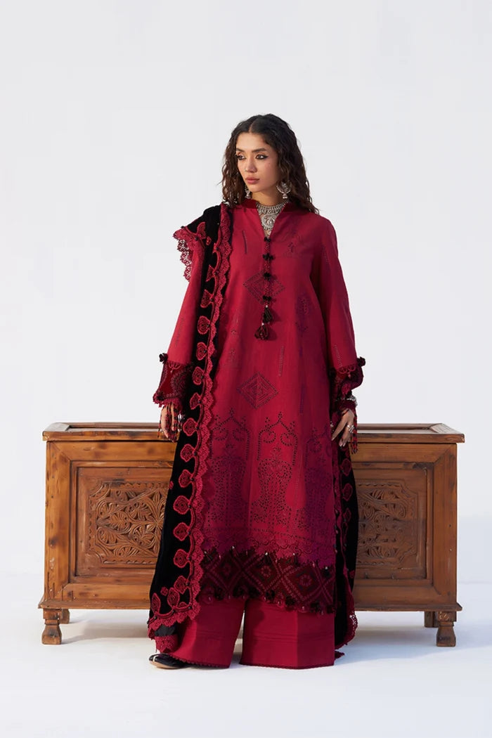 NAZNEEN-WS26-04