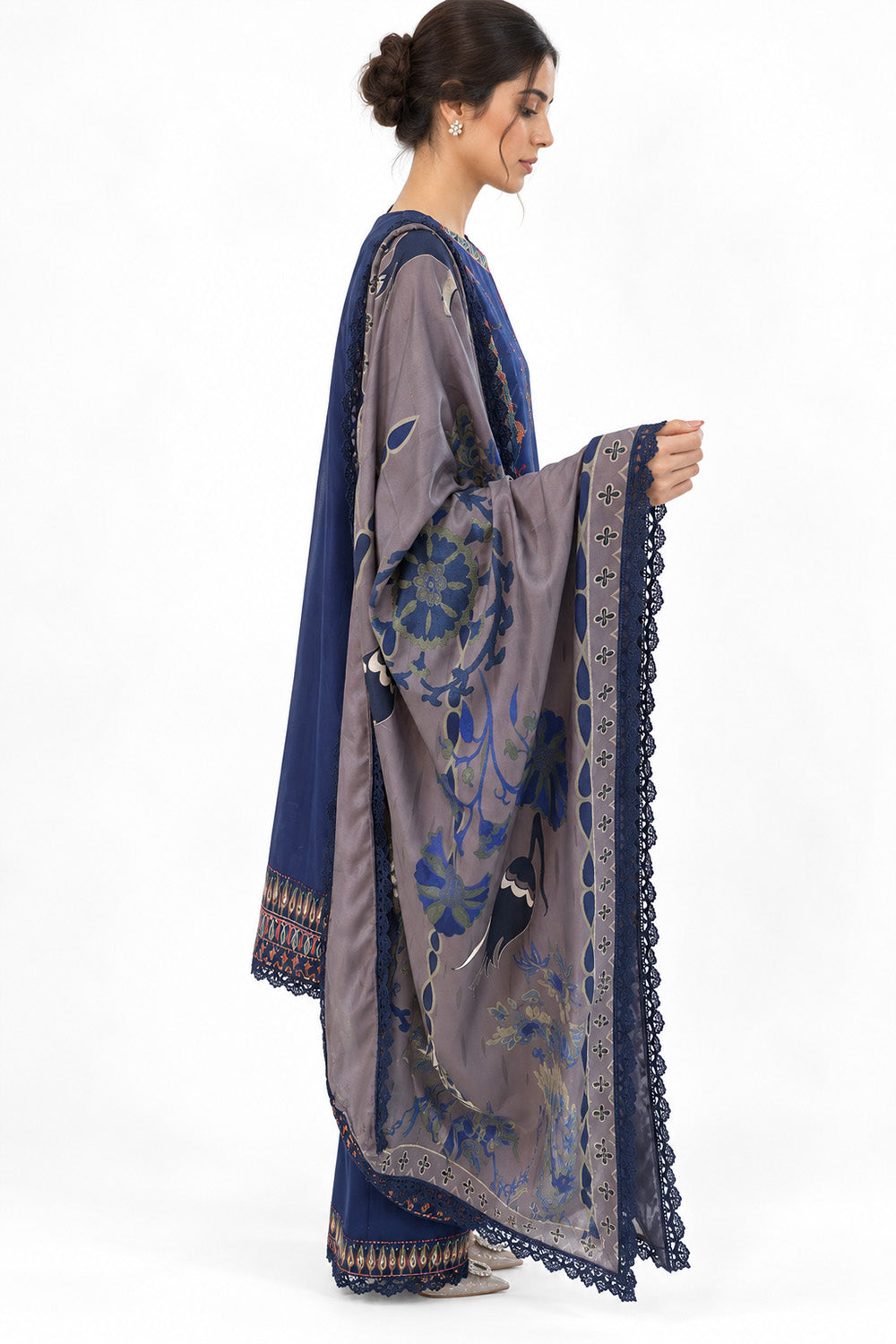 MAHRUKH-WS26-08